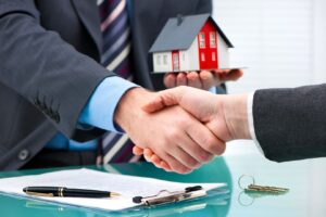 Помощь в продаже /покупке/ подборе объектов недвижимости с полным юридическим сопровождением
